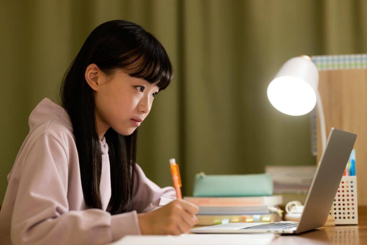 ワールドトークで日本人講師と英検5級対策